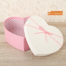 Коробка Сердце розовая с белой крышкой шнурок 3 из 3
